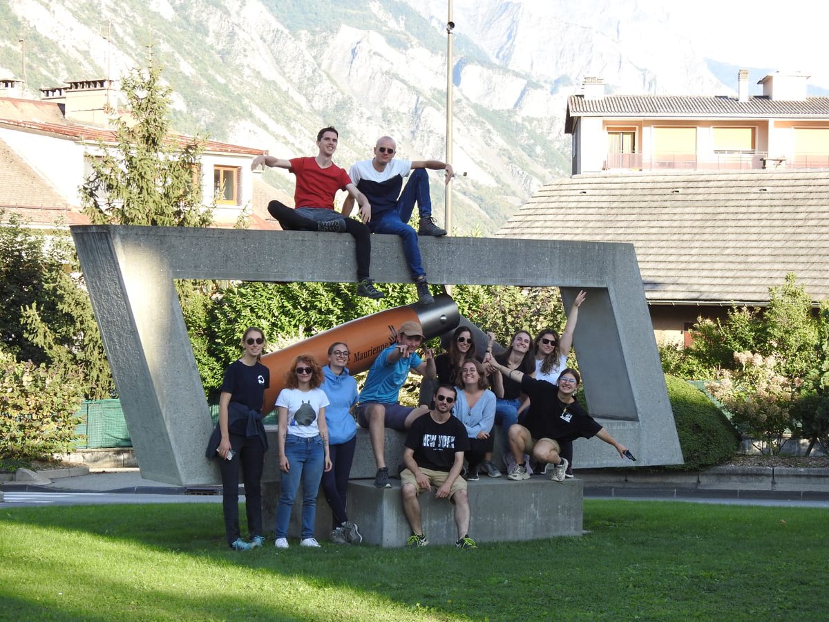 dio2_cst's tweet photo. Ça y est, toutes les animations sont faites, la semaine en #HauteMaurienne c'est fini pour les M2 #CSTGre mais on reviendra bientôt pour de nouvelles aventures et en attendant on vous laisse en apprendre plus sur les carrières sur notre insta : https://t.co/hrU8u3we6T
Bye bye 👋 https://t.co/iTm4DvByrg