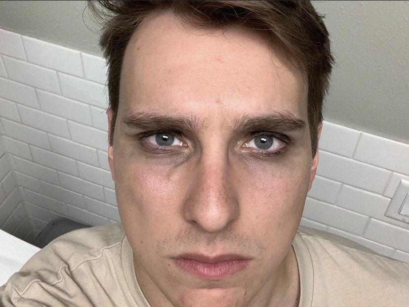 Dorkishu's tweet photo. @loxvan1ty Technically he did wear eyeliner before- https://t.co/3btoIgyszg