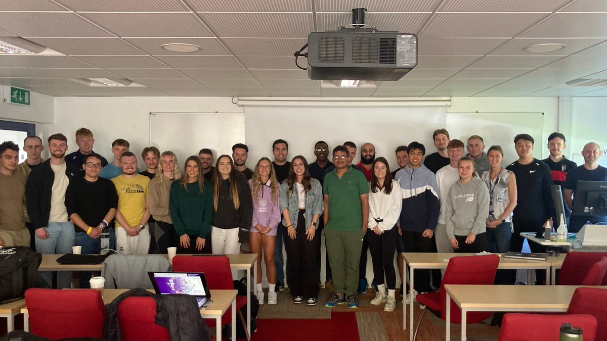 A glorious day on site @lborouniversity for our 2023/24 MSc induction, as we welcome 34 new students to the course! 🤓 This year we've placements with elite teams in ⚽️🏀🏉🏒🏊‍♂️🏏🏐 #LboroPA