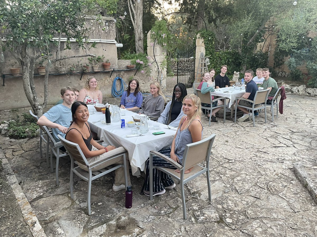 Great week in Mallorca with a fab group of 3rd yr @DurhamGeog students, learning all about diverse Mediterranean environments from coastal wetlands to mountain tops, with great contributions by @josepfortesa @JaumeCompany @jjestrany Thanks all