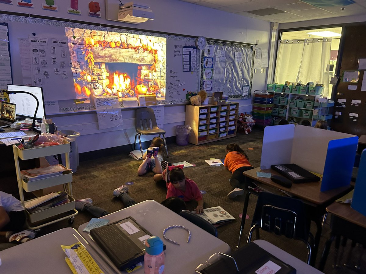 Flash light Friday! Students used flashlights to read their favorite books. #lpisd