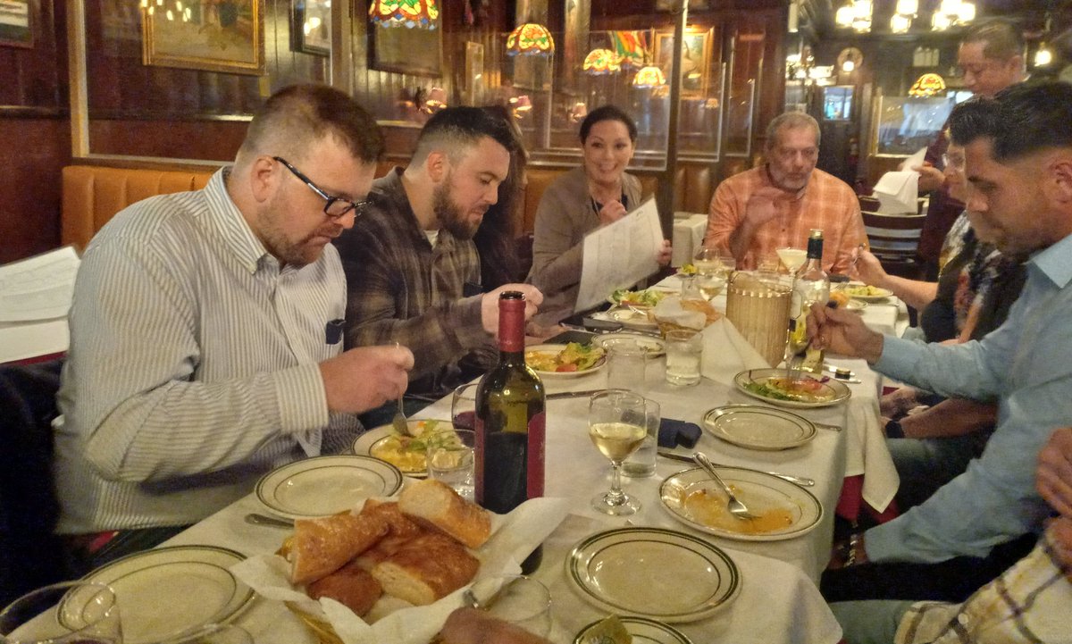 GLigh7's tweet image. #ProperParty #PaellaParty
🎉 🥘