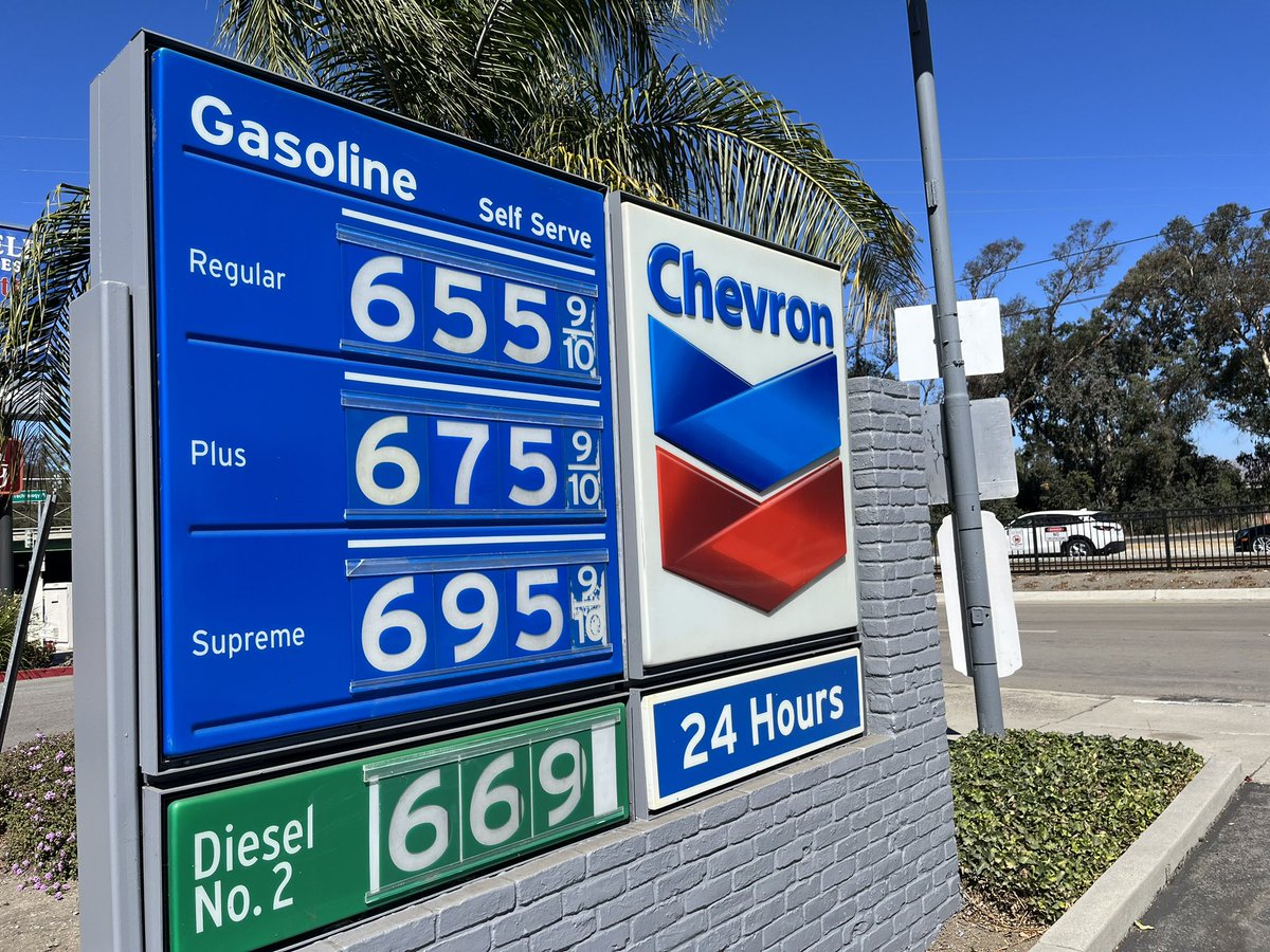 scott budman tweet media