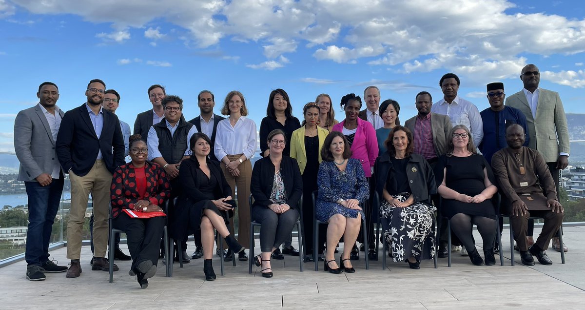 SLOtoUNGeneva's tweet image. 👏to participants of Environmental Peacebuilding training! The knowledge of interconnectedness between environment, natural resources, conflict dynamics and peacebuilding contributes to #BuildingTrust , #SecuringFuture . @MZEZ_RS @GenevaWaterHub