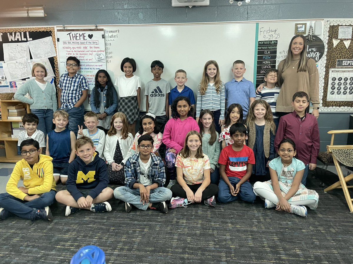 Picture Day Ready!!! #livoniapride