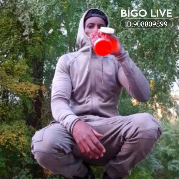 ⭐HusbandMaterial #BIGOLIVE'da canlı yayında! İzle ve yeni arkadaşlar edin! slink.bigovideo.tv/dzbLEk