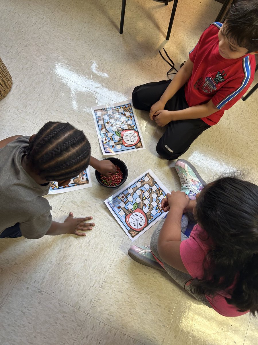 Mrs. Bowen’s Kinder Crew tweet media