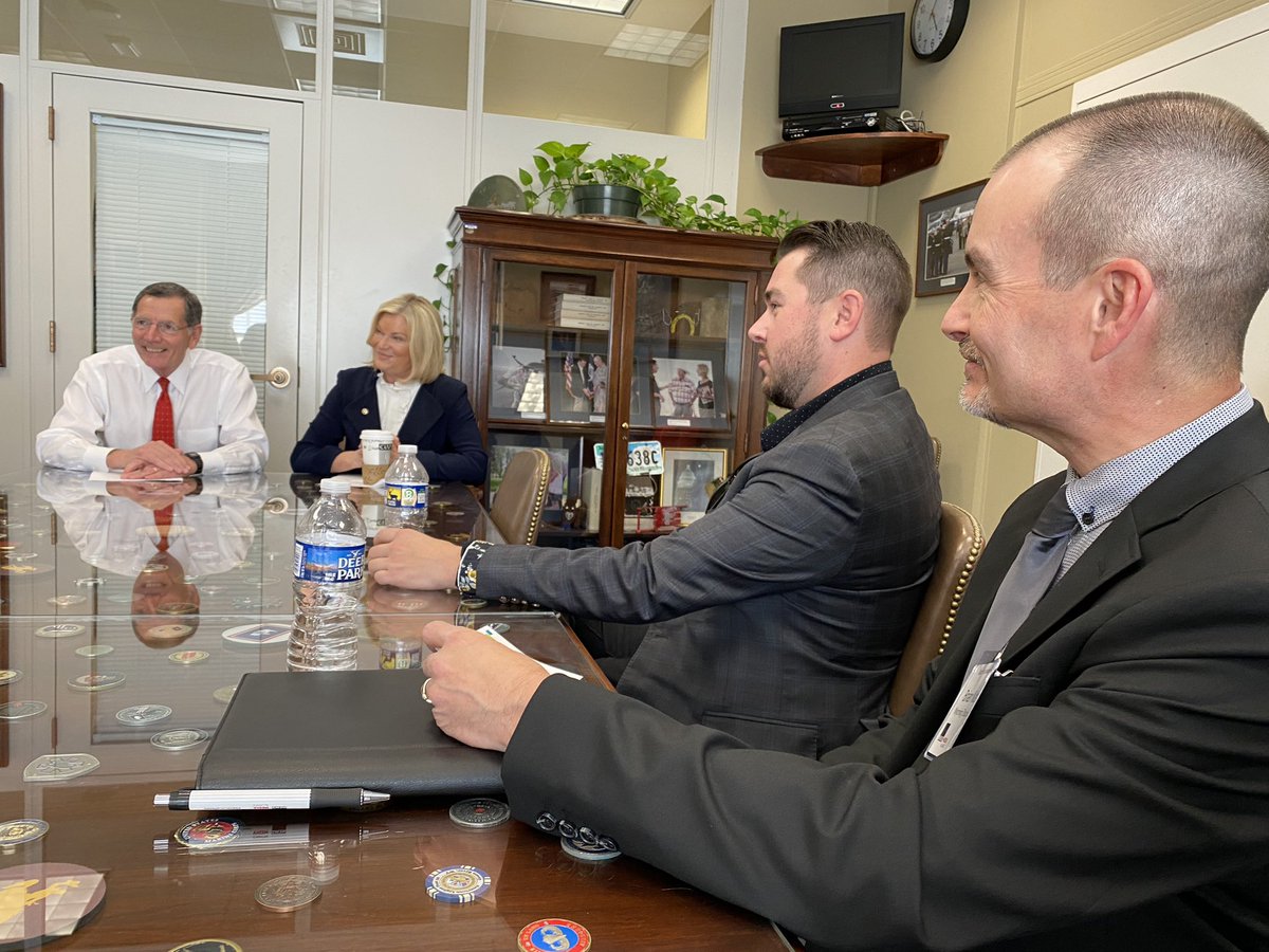 briankmartin's tweet image. Thanks to @SenJohnBarrasso and @SenLummis for taking time this week to meet with #Wyoming journalists about bills pending in Congress that would benefit local businesses and community news organizations. We appreciate your support! #SaveLocalNews