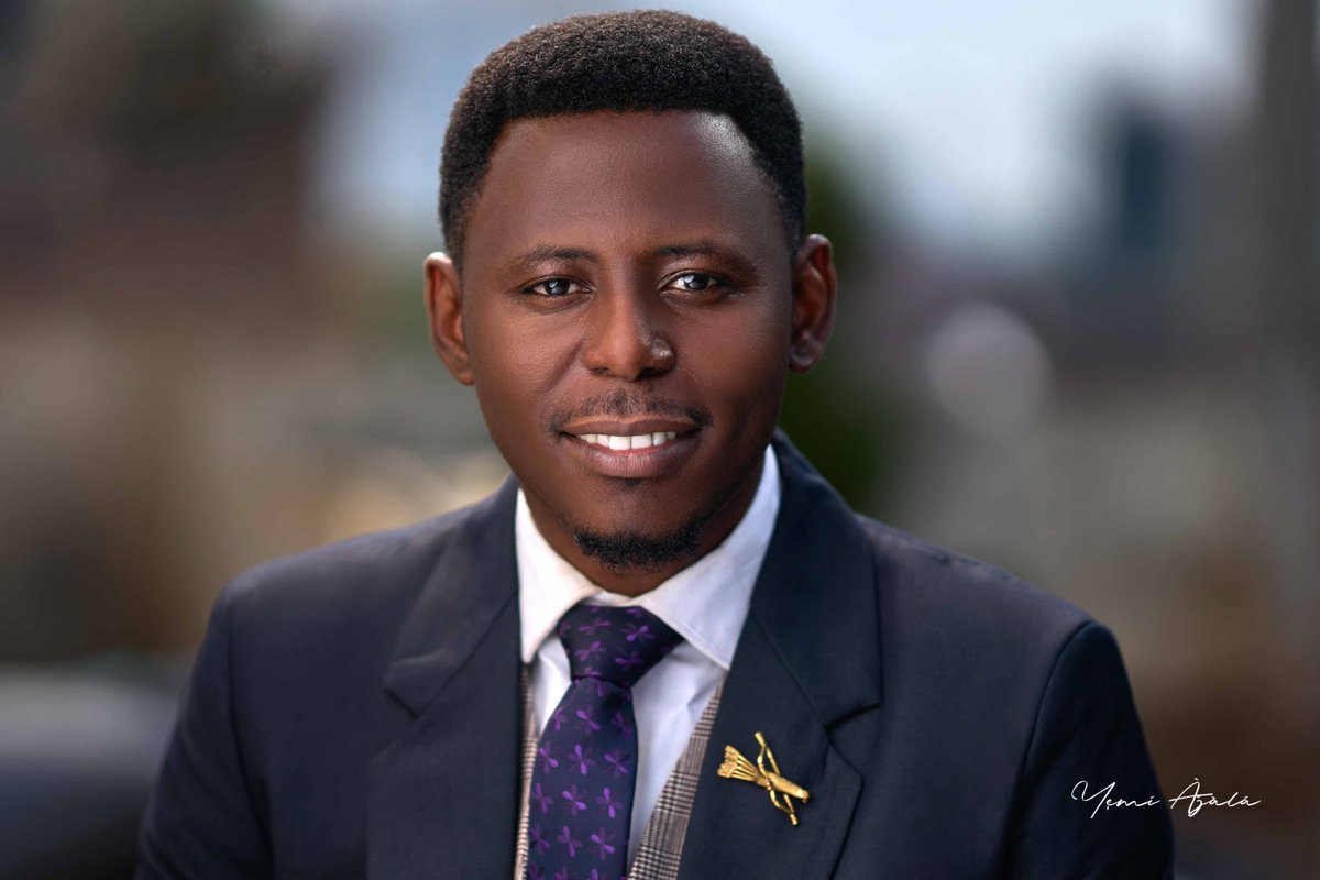 Tofehinti_Matt's tweet photo. Hello everyone,
Meet my Pastor @pfaspeaks of The @RansomedHouse , He is hosting us all this Pop Sunday.

See you on Sunday https://t.co/6WROu356Hh