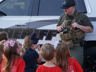 DCSDsocialmedia's tweet photo. Jr. Kindergarten Safety Fair at Northpoint Christian School was a blast! Thank you for having us! @ferguson_jim #NCS https://t.co/xsRQF2dH00 https://t.co/lbHua6NvsL