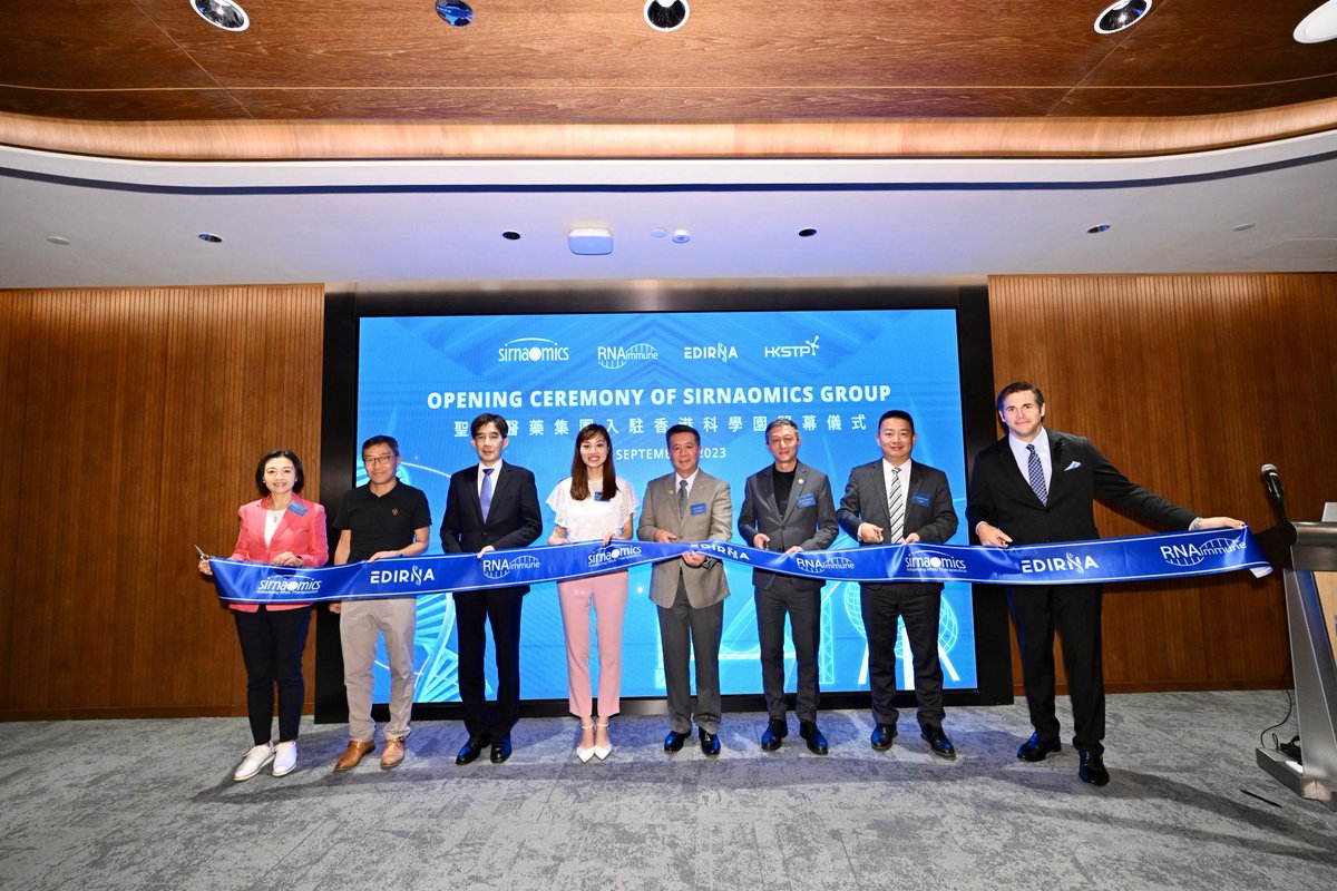 EDIRNA_Biotech's tweet photo. Celebrating our new facility location at HKSTP. #RNAediting #Innovation #HKSTP https://t.co/LRGbSstsKF