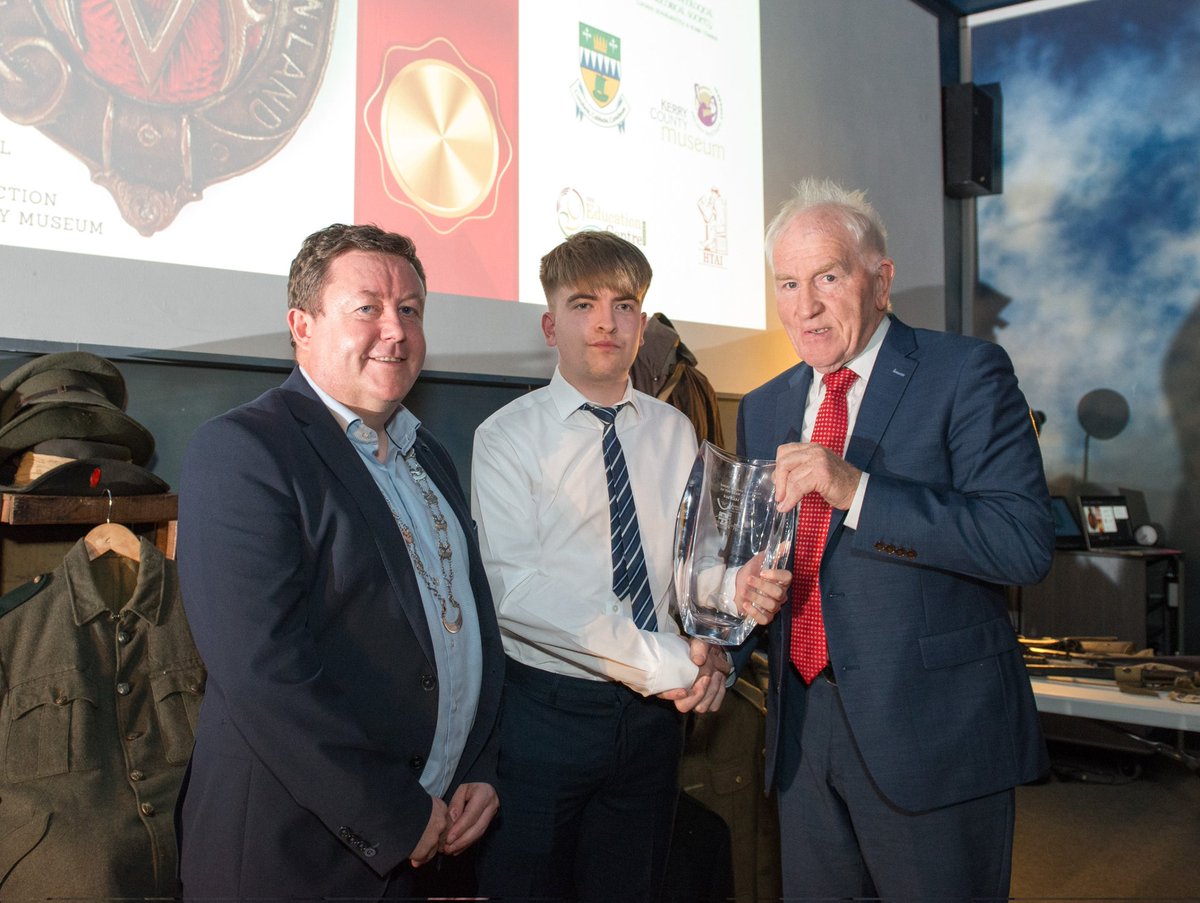 ClaudiaKohler22's tweet photo. Congratulations to all participants of our annual Kerry Young Historian Award, especially overall winner Kieran Cahill! #KYHA is a joint initiative of @KerryCoMuseum @KerryArchHist @countykerry @TraleeESC and @HTAIteachers, Kerry branch
#PublicHistory #LocalHistory #KerryHistory https://t.co/5gA1yOmcnM