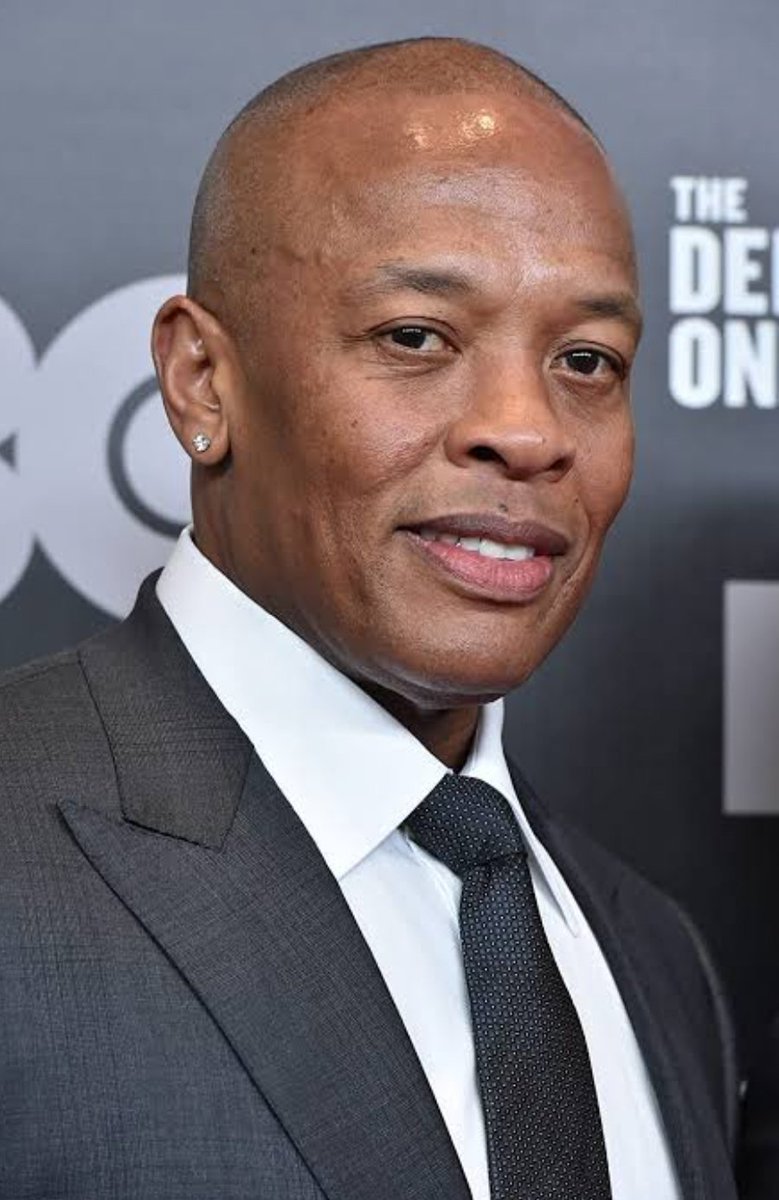 ThePeacePlanet's tweet photo. Dr. Dre is revealing why he turned down the opportunity to work with music icons Michael Jackson, Prince and Stevie Wonder. https://t.co/FdSYDdbvrn