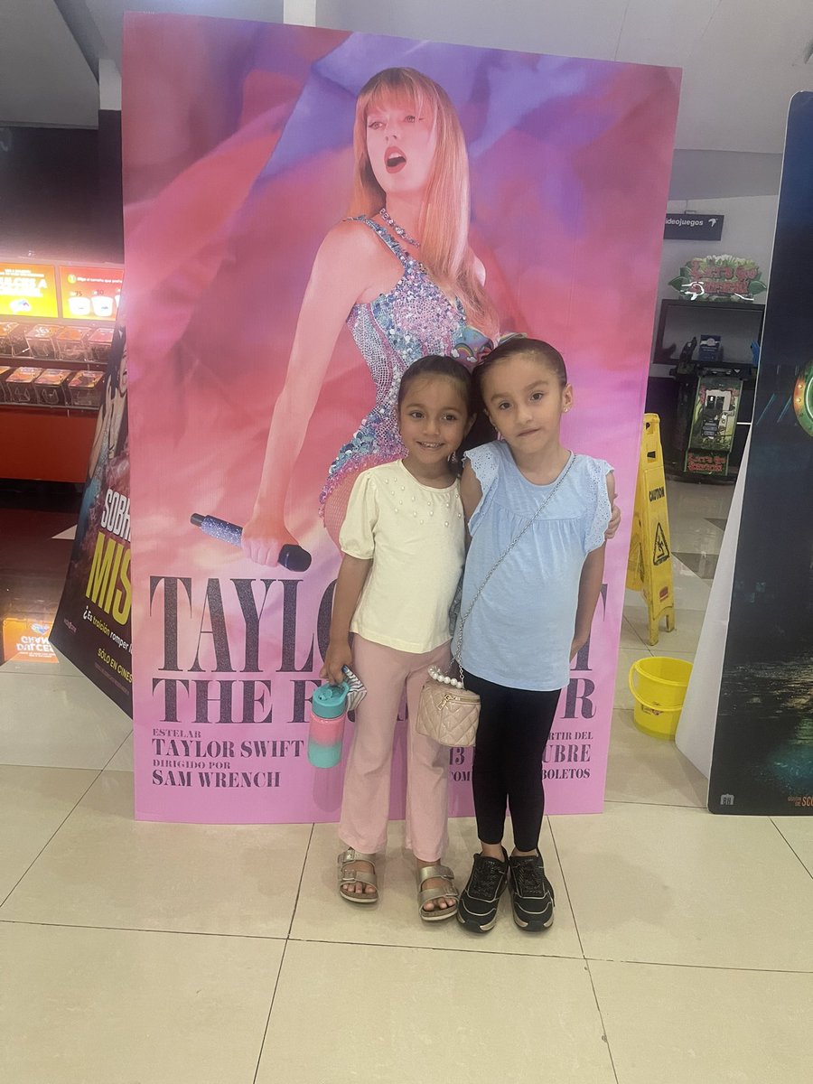 pameess's tweet photo. Contando los días @taylornation13 @Cinepolis #TSTheErasTourFilm #TSTheErasTour #MexicoCityTSTheErasTour https://t.co/wb7LmSYrKF