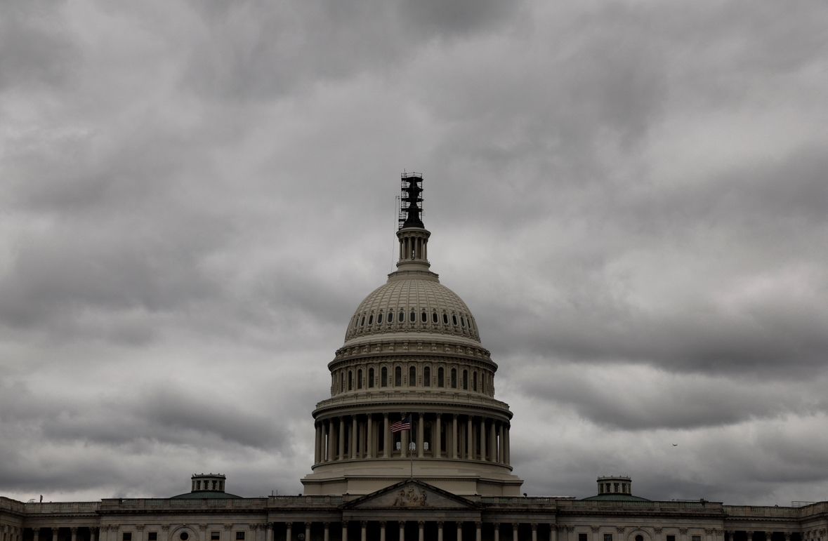 PopCrave's tweet photo. House Republicans have failed to pass a last-ditch funding bill, making a government shutdown starting this Sunday, October 1, almost certain.

A shutdown will delay disaster recovery projects, cancer research, and more, while forcing federal employees to work without pay. https://t.co/mNIVzWQzkP