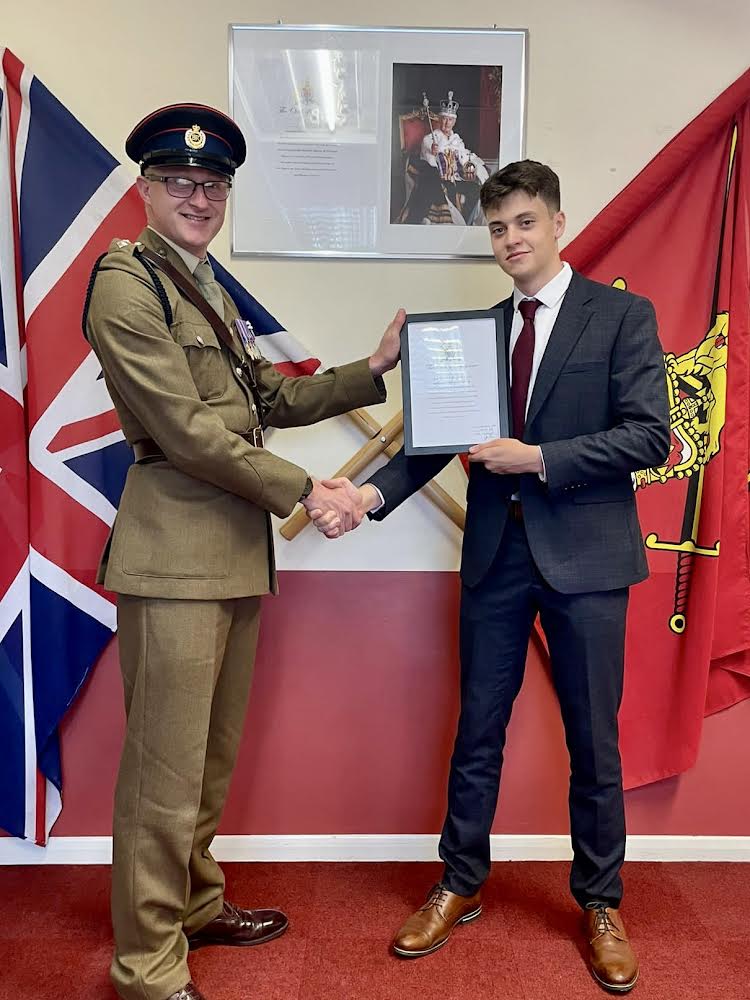 Many congratulations to our latest recruit into the Army Reserves Spr Taylor! He was attested into the unit by Capt Miskimmin seen here presenting him with his attestation certificate after taking the Oath of Allegiance to the King.
Good luck and welcome to the Royal Engineers!
