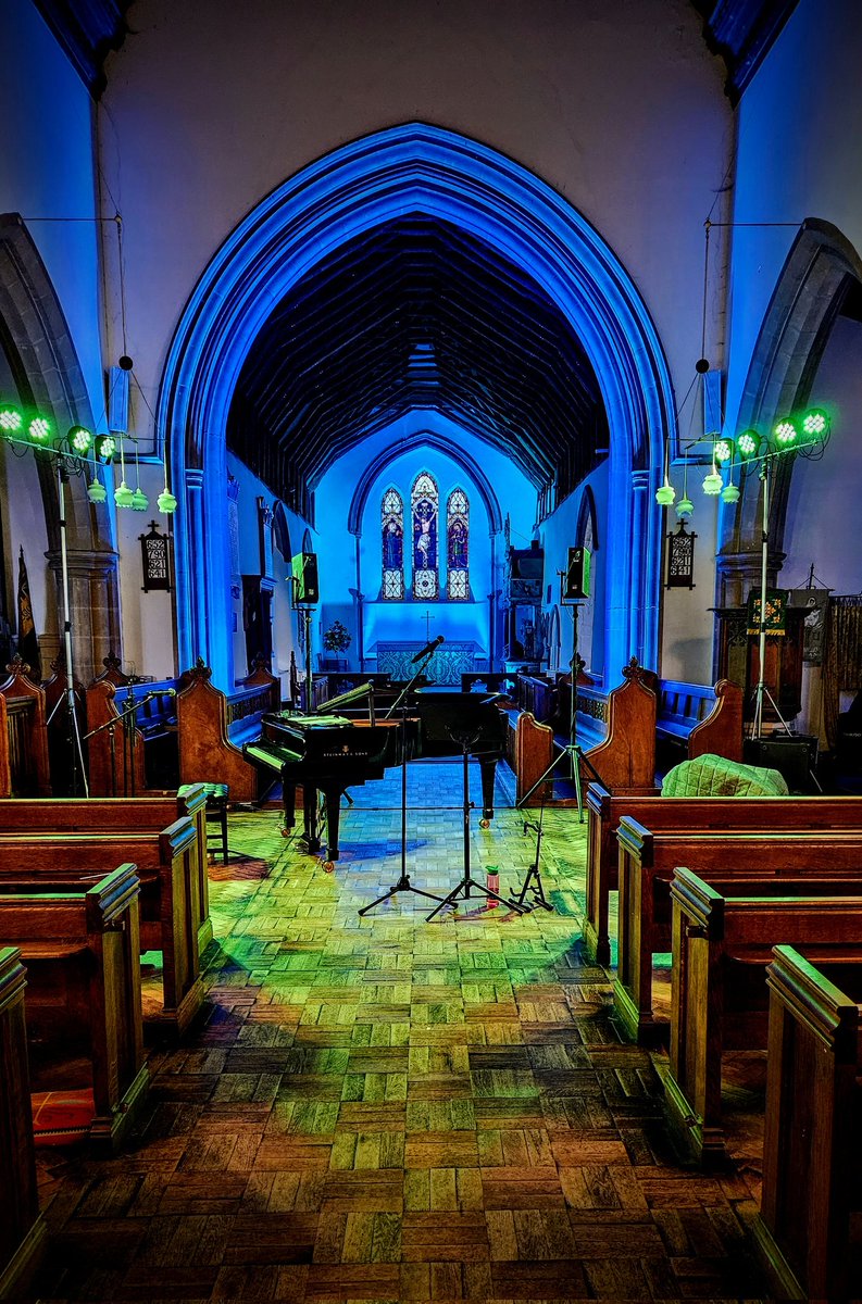 Lighting the fabulous James Pearson and Lizzie Ball this evening for @musicatmalling #musicfestival #lighting #stagelighting #events