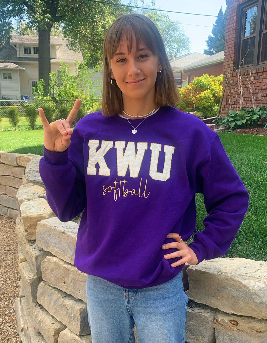 claireprovan20's tweet image. 💛🐺💜 #rollyotes @KWUSoftball @kwucoyotes @NEGOLD_CLOSNER #NCSACommit