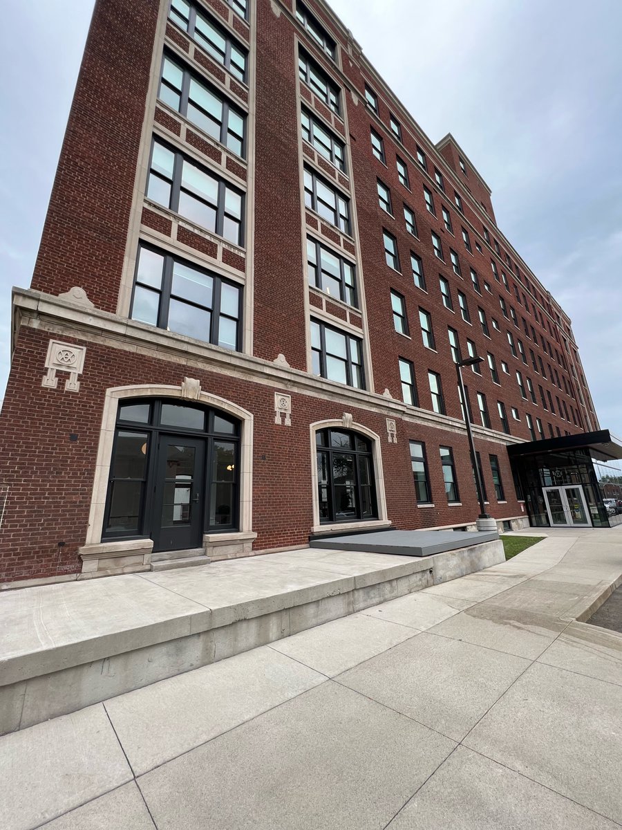 If you think the outside's nice, wait until you see the inside 👀

Book a tour to see it for yourself: westinghousehq.com/leasing