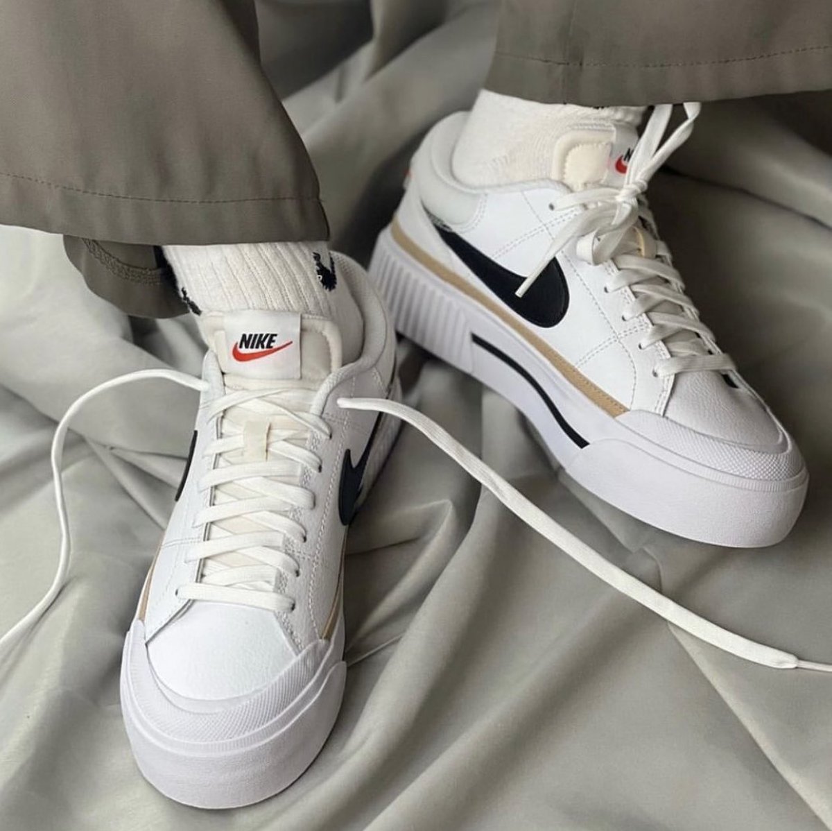 CaminoTV's tweet image. La Nike Court Legacy Lift 🏂

Lien affilié : chck.me/dNky (85€)