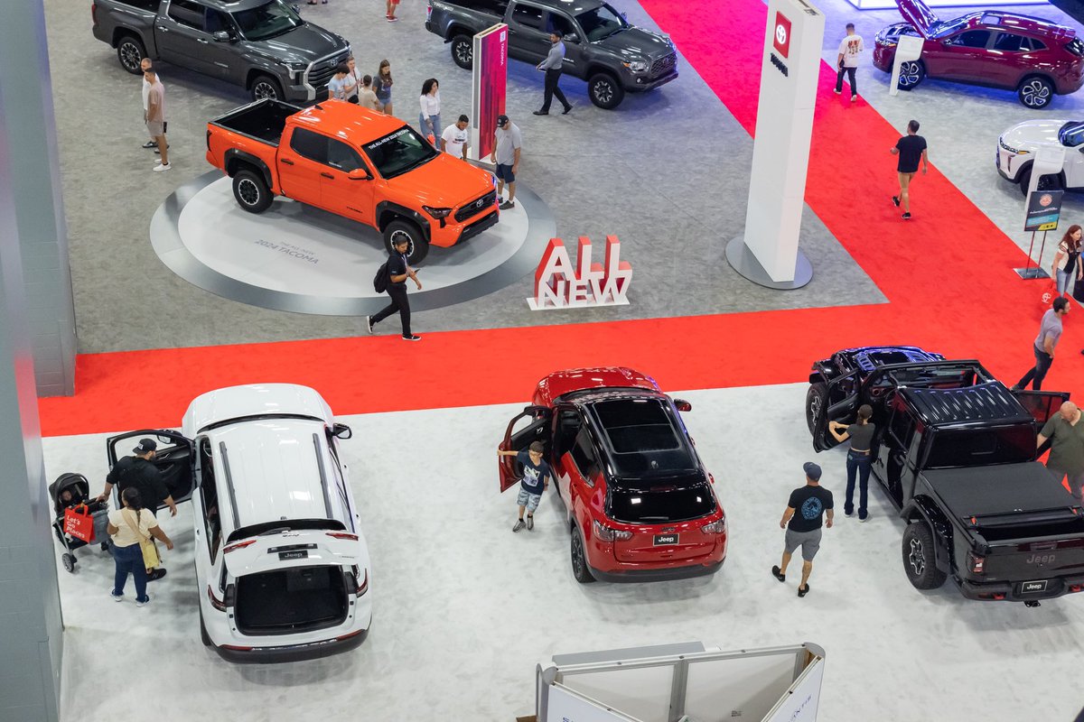 Miami International Auto Show tweet media