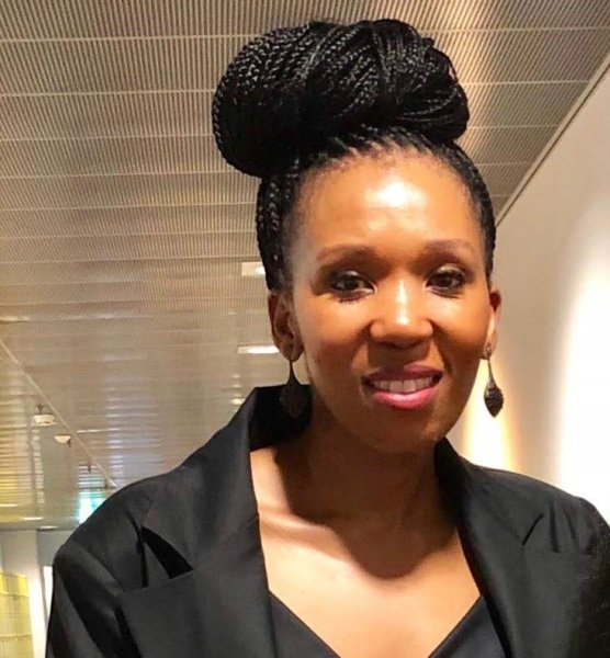 joy_zelda's tweet image. This is the daughter of Zenani Mandela Zamaswazi Mandela Dlamini I wish she suffers like #ZolekaMandela from cancer and die a painful death,Let the sins of her Mother fall on her Shoulders She deserves it

Mandla Mandela