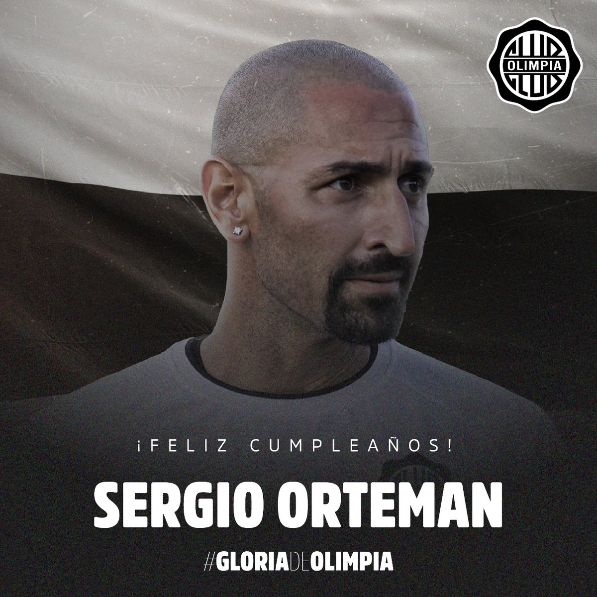 elClubOlimpia's tweet photo. ⭐️ 𝑺𝑬𝑹𝑮𝑰𝑶 𝑶𝑹𝑻𝑬𝑴𝑨𝑵.

Clase, inteligencia, personalidad y mucho fútbol.

Ídolo de toda una generación.

¡Feliz cumpleaños, uruguayo querido! 🇺🇾

#GloriaDeOlimpia ⚪️⚫️⚪️ https://t.co/pAiAQrQzHG