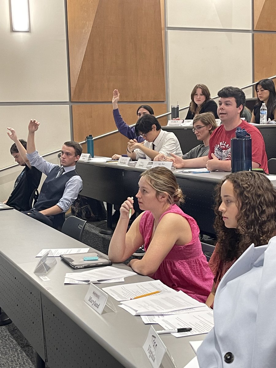 🇺🇸 <a href="/TimberCreek_HS/">Timber Creek High School</a> AP Government seniors have begun their yearlong "Politics in Action" project in class. For the past two days, they debated bills and passed legislation. In the spring, they will hold political conventions and a presidential election. 🗳#CelebrateKISD