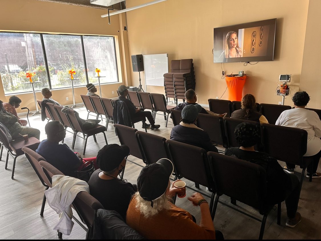 LTWorksNYC's tweet photo. Our Seniors enjoyed a beautiful afternoon indoors watching a FREE movie 🎥, hot dogs 🌭&amp; cold beverages 🥤🙌🏼 

Join us next month to find out what movie we’ll be watching next!! ☺️ 

#Movie #Seniors #Afternoon #JoinUs #Free #LTWorksNYC https://t.co/H4M5R4WgRM