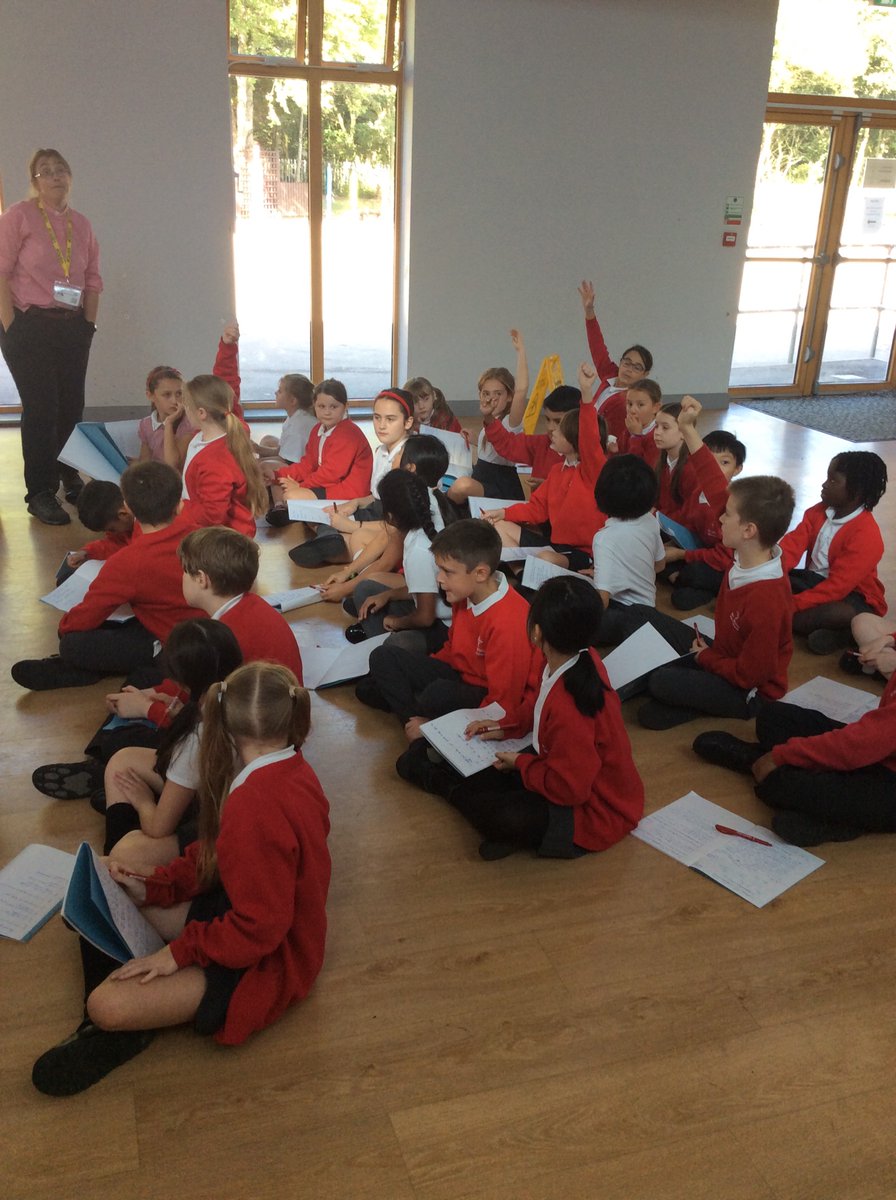 StPhilipsY5C's tweet photo. We were incredibly privileged to be able to interview Reverend Sarah about her relationship with the Bible @StPhilipCEAP #teamstphilips https://t.co/dvqEdLJrlJ