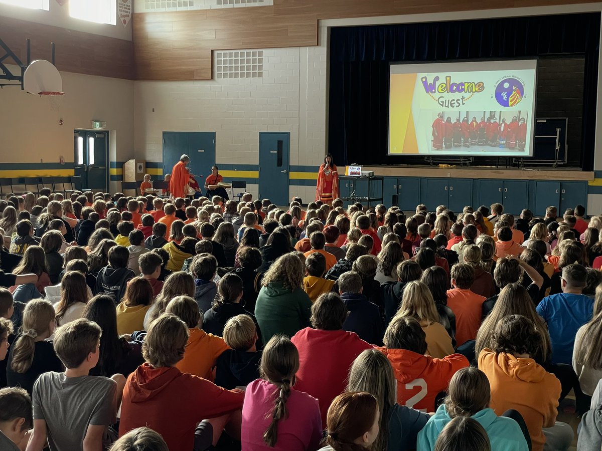 Recognizing #NationalDayforTruthandReconciliation <a href="/BrooksideInt/">Brookside Intermediate</a>  today with the St. John’s Mi’Kmaw Women’s Circle.  Such an enlightening presentation for our students <a href="/NLESDCA/">NLESD</a>