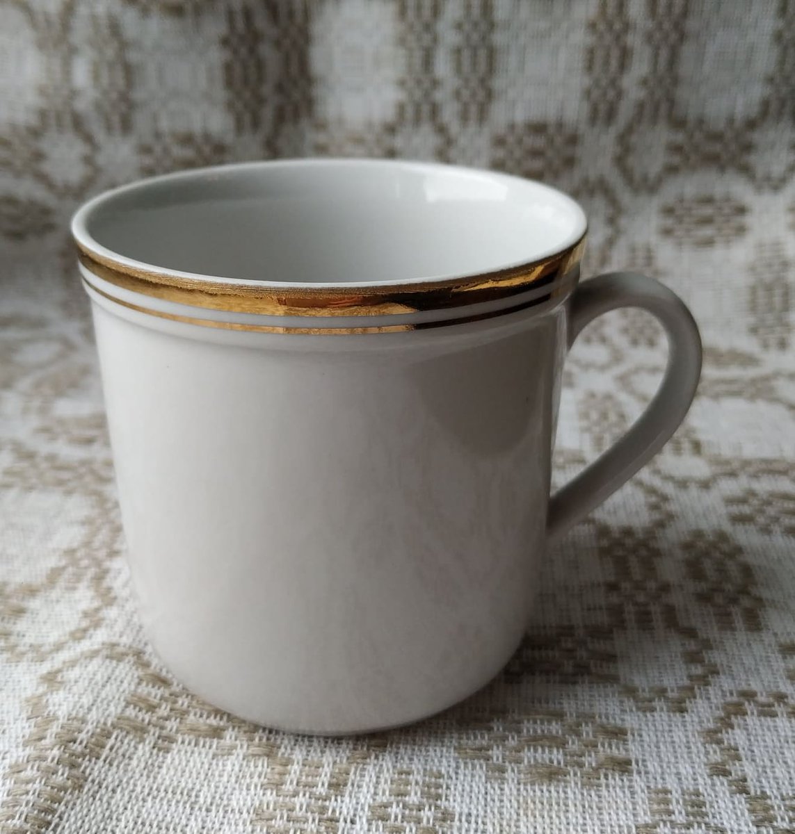 VintageSoviet's tweet photo. #Sale! 25% OFF!
#White #porcelain #mug #tea #coffee #cup #whitemug #golden #rim #Latvia #Riga #porcelain soviet era Vintage USSR milk cup
https://t.co/w0236YXEg3 https://t.co/Ly1BzokR34