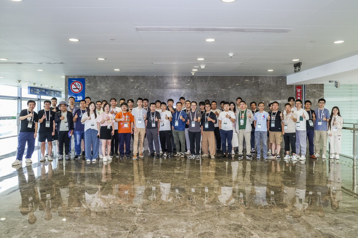 @kevinwzf0126 @CloudNativeFdn @cra @annilai @fog_glutamine @vfarcic @wiggitywhitney Good Job. It's also my fisrt time to organize the KCS China with @Mengjiao99 and Kevin. We met so many kube contributors there and I also got connectted to other members in China. It’s a great experience to me.