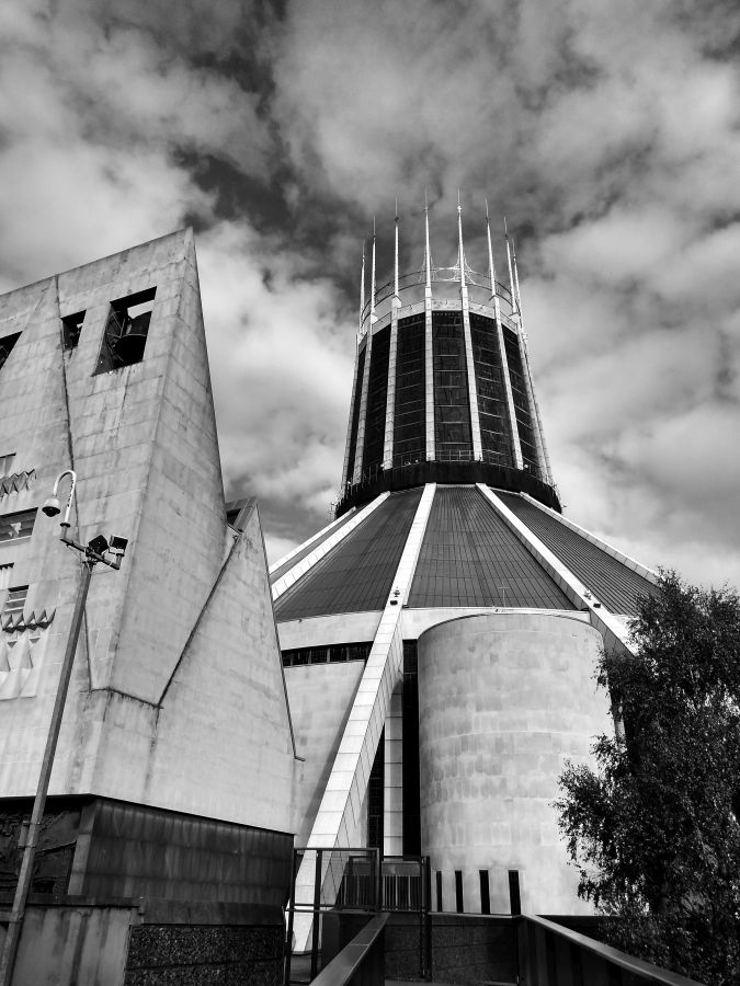 LIVERPOOL.
The Metropolitan Cathedral 
#Liverpool #MetropolitanCathedral #architecture #blackandwhitephoto #religeon