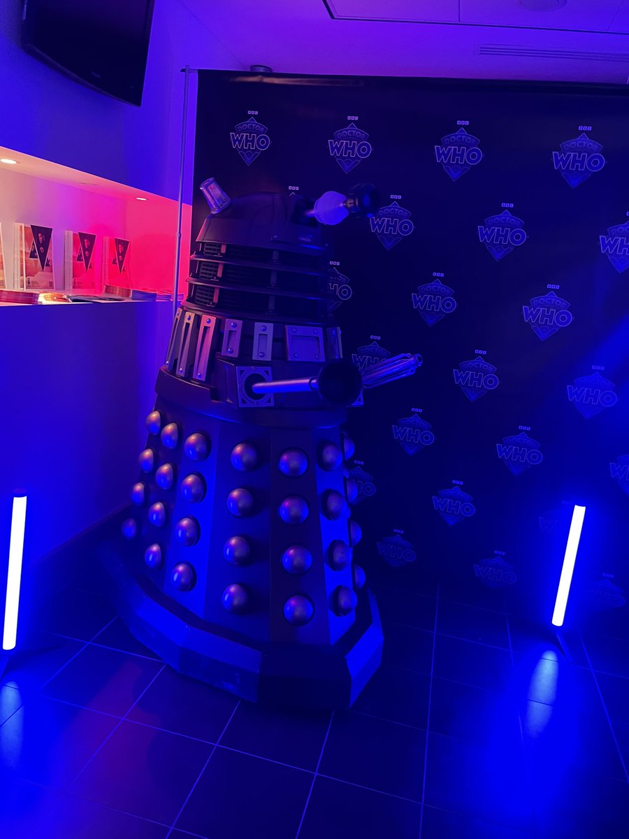 elgilbert_'s tweet photo. Spectacular night at the #DoctorWho 60th concert last night 💙✨ https://t.co/YyJY2XrzBZ