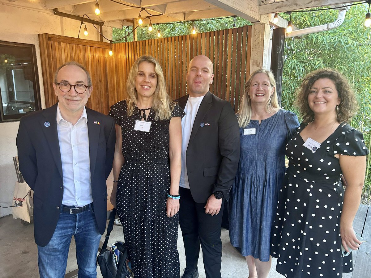 French Cluster tweet media