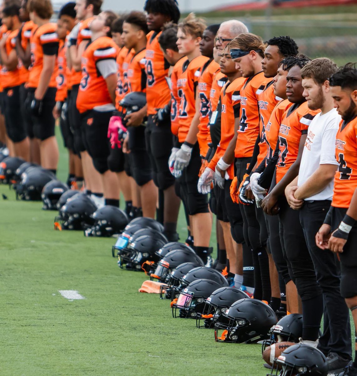 BrandaeHilby's tweet photo. Ozzies not playing this week due to swelling and bruising to his tailbone.  Ty Dr. Paul/Tanner/Tara for looking into it further and confirming it wasn’t fractured. This won’t keep us away from Guilford supporting our boys!!  Let’s go family 🥨🧡🖤#staysalty #family https://t.co/pslbPgyBr7