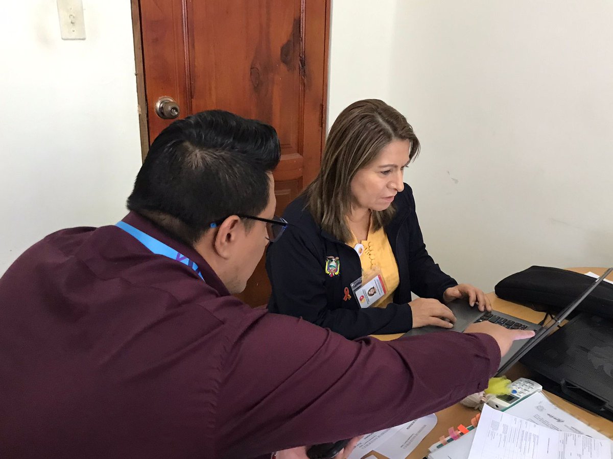 Acess_Ec's tweet photo. #Manabí | 📌 Nuestro equipo técnico brinda 🤝asesoría 👥 a personal del área de gestión interna de provisión y calidad de @Salud_CZ4, acerca del reglamento para el funcionamiento de los puestos periféricos de toma de muestras biológicas de 🧪 laboratorios de análisis clínico.✅ https://t.co/cq3N2ULO87