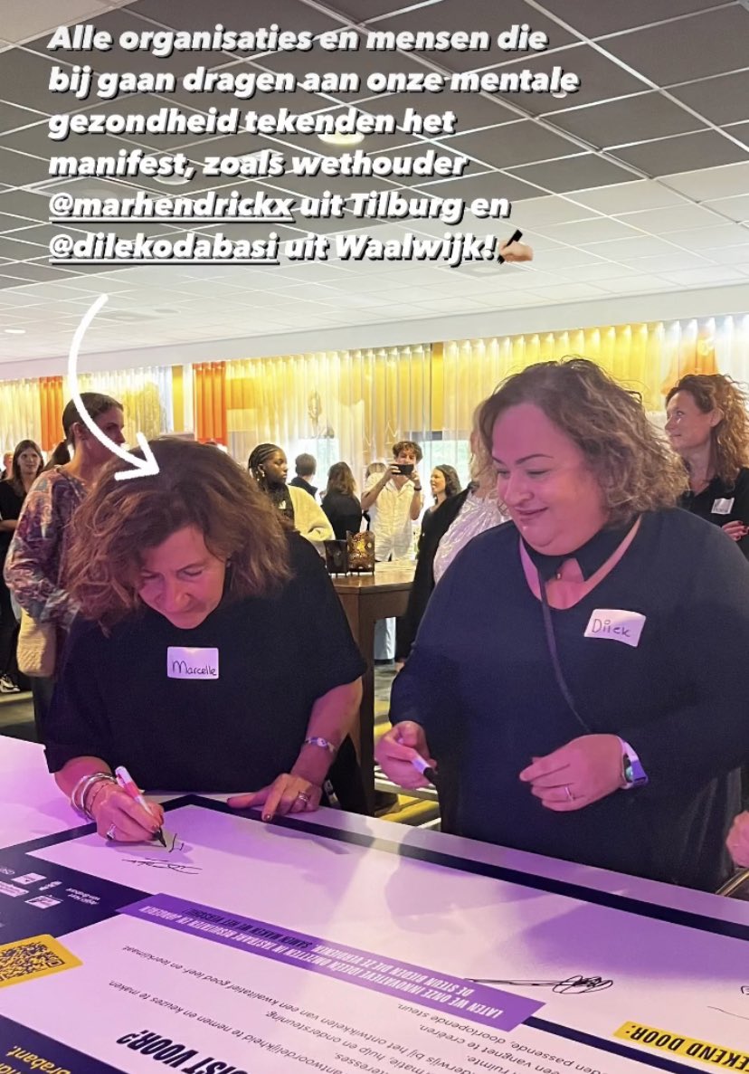 marhendrickx's tweet photo. Mentale gezondheid van jongeren kan een groot & zwaar onderwerp zijn. Maar als je jongeren vraagt bijeenkomsten over dit thema te organiseren krijg je festivals die ook jou als bestuurder opzwepen om het anders en beter te doen. Wel done team @Innovatienetwe1 #FixItFest 🙌🏼 https://t.co/TN90rLpm0N