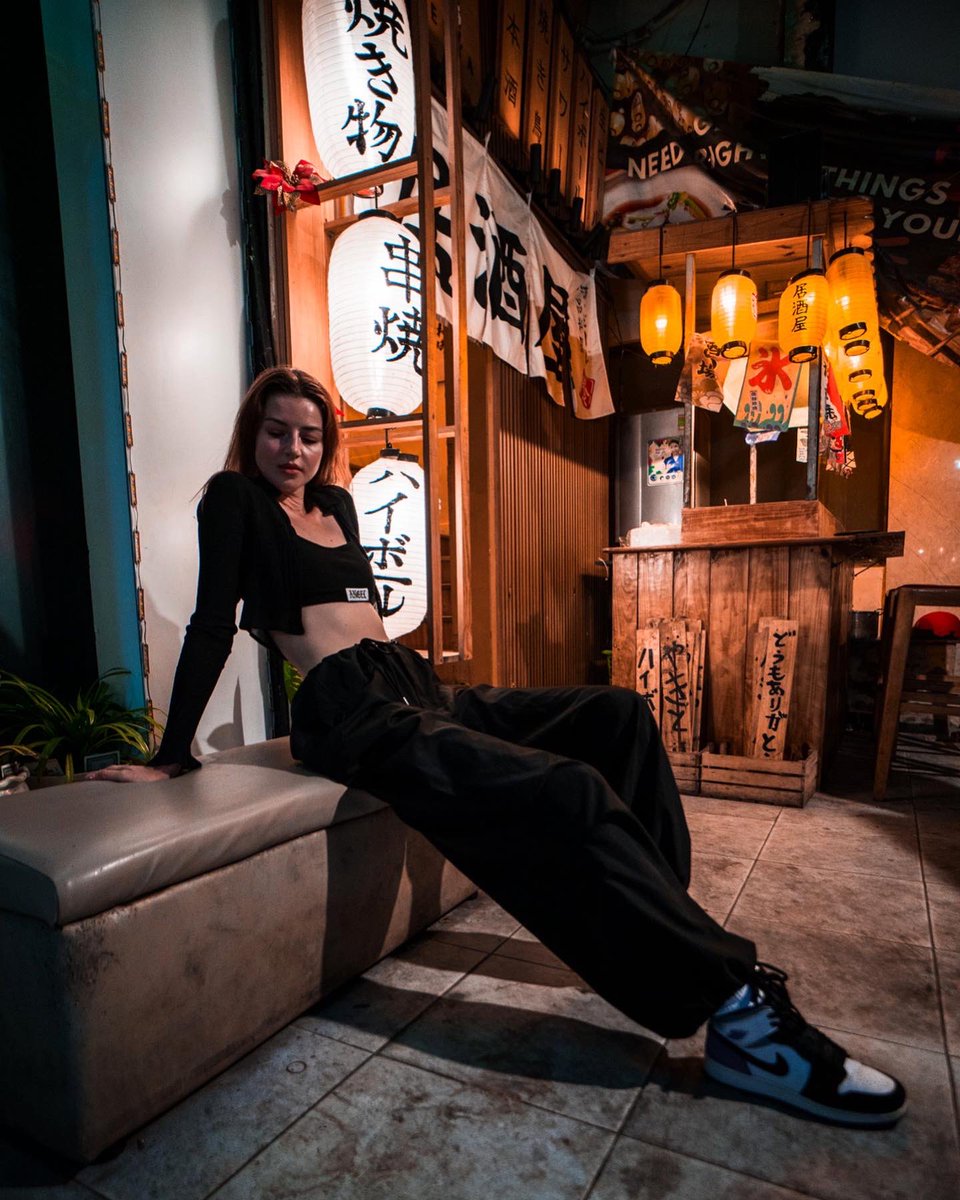 lostportrait_'s tweet photo. Night shoots hit different 🤝 https://t.co/TuLBQujsZd