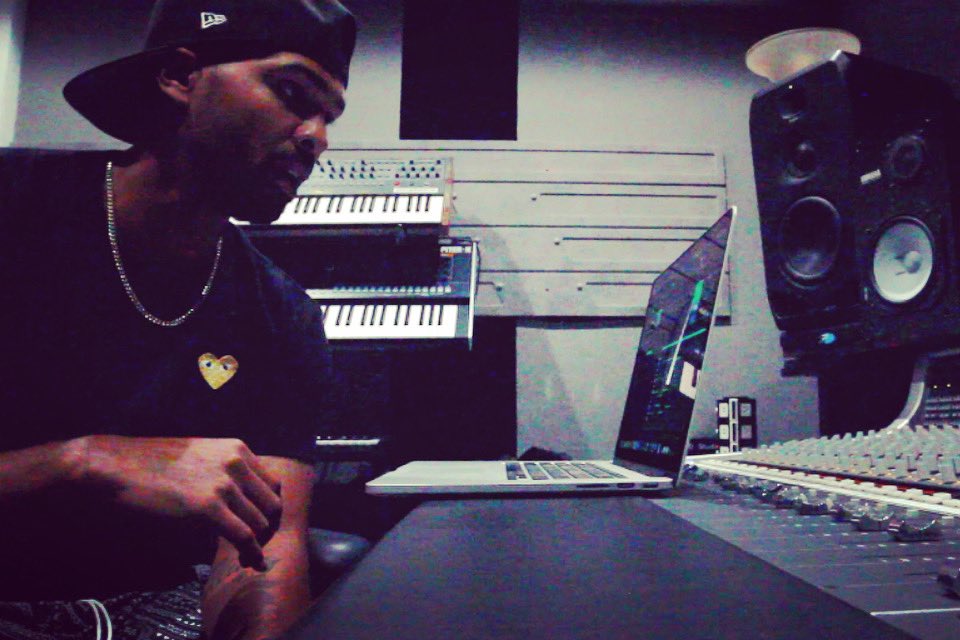 plyteboy's tweet image. GM and Happy Friday y’all! Today’s affirmation…It’s hard but keep putting one foot in front of the other. Your future self will say thank you! Open Aux music space today at 4pm PST. Hope you all come vibe with us!! Happy Friday! #P5C #Musicheads