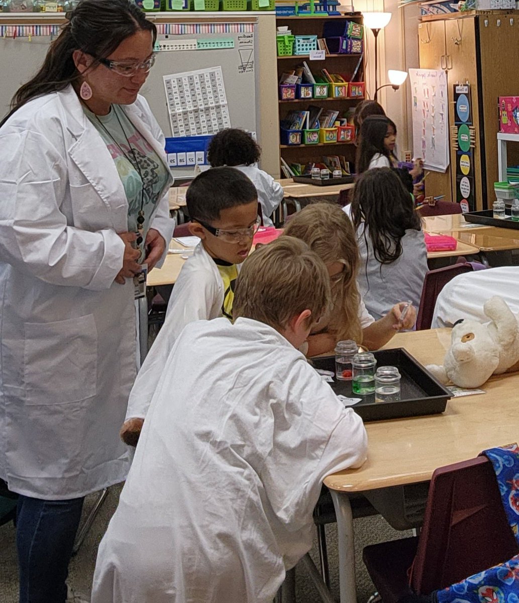 First grade science lab in Mrs. Graham's class. Observation of gummy bears in 3 different solutions.  <a href="/HumbleISD_OE/">Oaks Elementary</a> <a href="/DianeBurkeRead/">Diane Burke M. Ed., CALT</a>