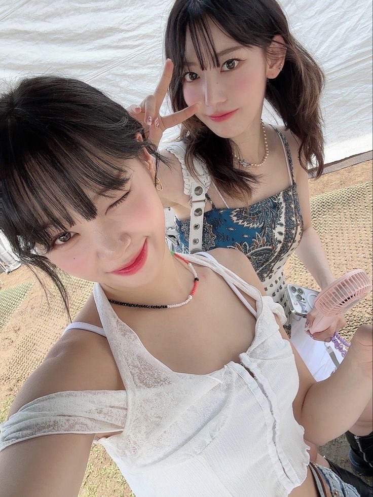 sserapics's tweet photo. SsamKura CUTEST DUO 🔥 https://t.co/8SPBZKMIqR