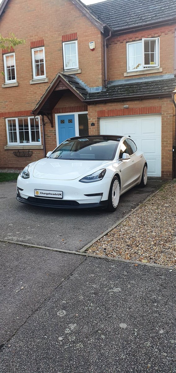 Chargeheads's tweet image. #Rusteetesla has new shoes thanks to EV Quip. Just out there otger modified EV parts 😉⚡️🏁 #modifiedev #modifiedtesla #Tesla