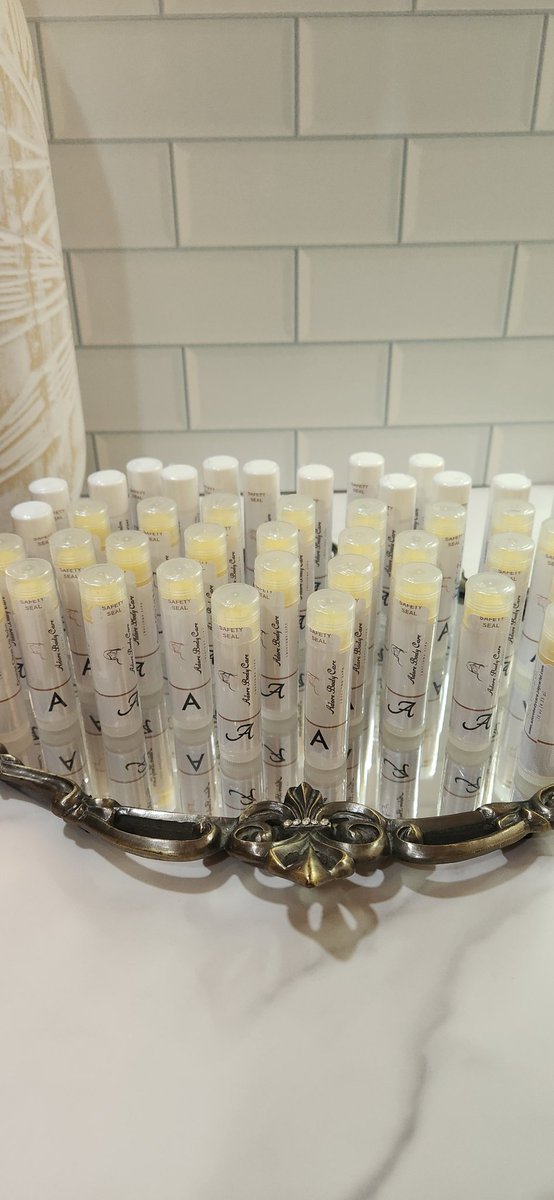 adorebodycare's tweet image. Rich &amp;amp; Moisture Lips is what you&apos;ll get by using these extraordinary Luscious Lip Balms.

#lipbalm #smoothlips #chapstick #lipbalmlover #lipgloss