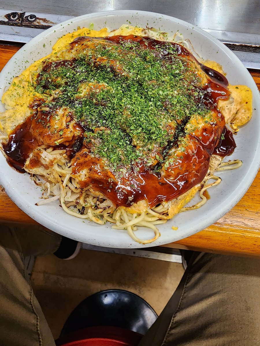 InfernoKun's tweet photo. Japan is pretty rad 🇯🇵 😌 https://t.co/hz4lj9Ejsa