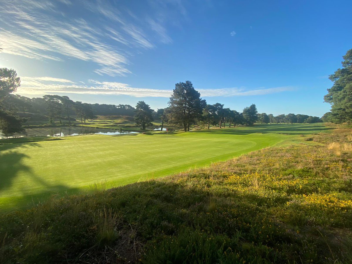 ComptonGreg's tweet image. That’s the first week in the bag at Parkstone. A truly spectacular course that’s maintained by a great bunch. Looking forward to more weeks of learning and hard work round this place