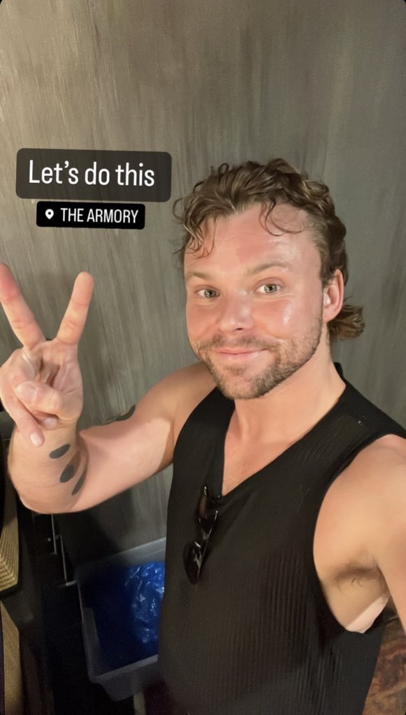 mashtonscomfort's tweet photo. OH YEAH LETS DO THIS https://t.co/qFTugsbFQO