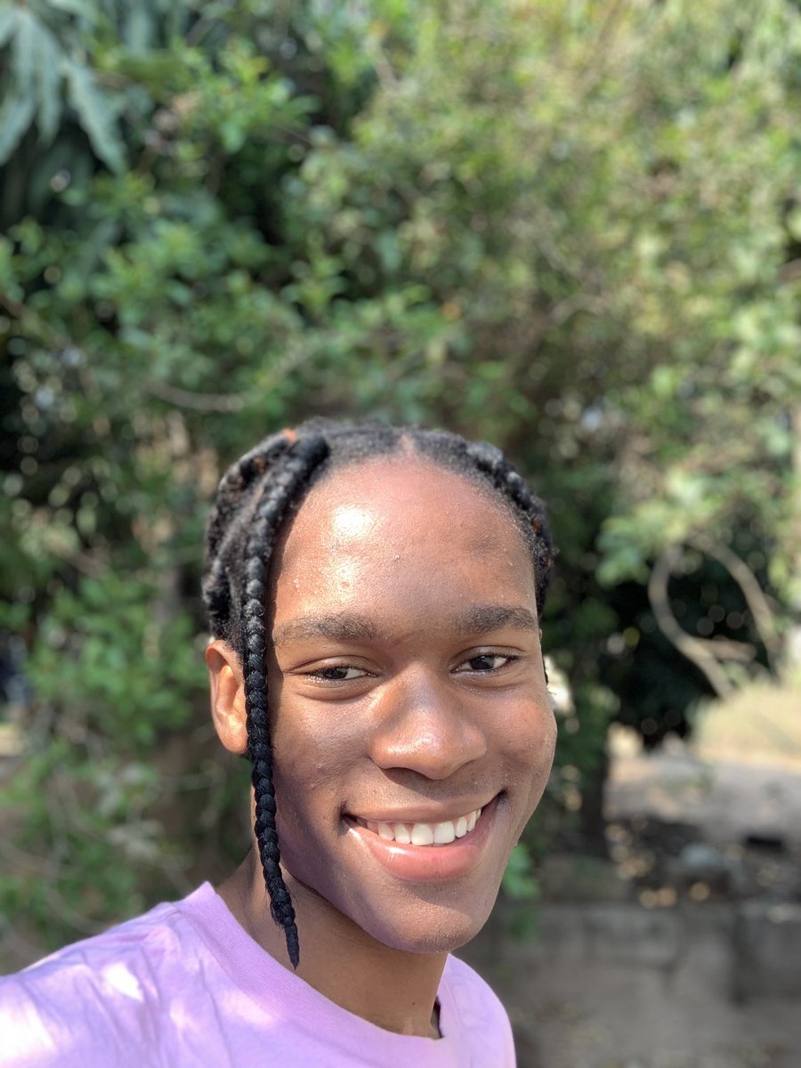 PhetoloGrinders's tweet photo. I'm who they dyin' to meet🦋 https://t.co/0HU1QKmfDN