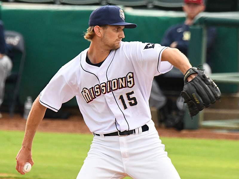 ProspectJP's tweet image. MILがケイレブ・ボーシュリー（RHP）をコールアップ。17年ドラフト33順、29歳のオールドルーキーがメジャー入りへ。シンプルなデリバリーから92マイルのストレートとスライダー、カーブ、チェンジアップをコマンドするオーソドックスなスタイル。23年は3Aでプレーし5.11ERAをマーク。 #mlbjp